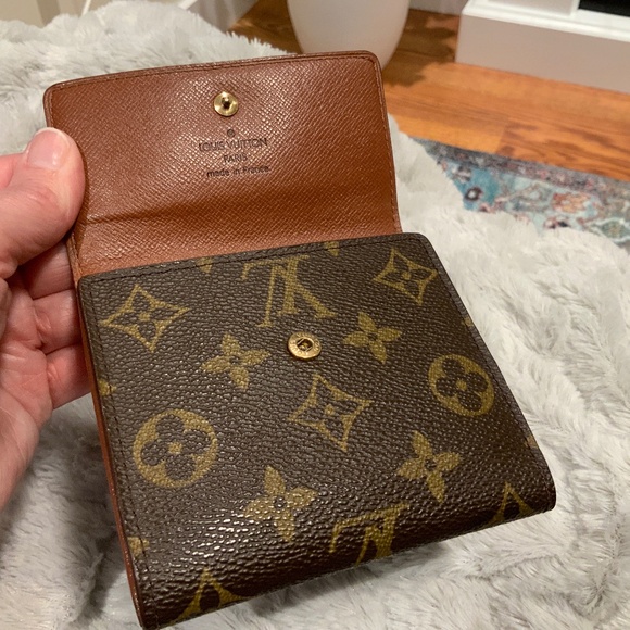 Louis Vuitton Monogram Medium Sized Elise Trifold Wallet - Picture 9 of 16